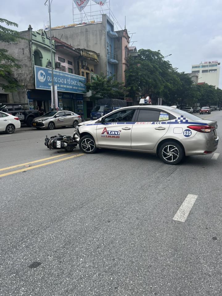 Toàn cảnh hiện trường TNGT tại cầu Bồ Sơn, Bắc Ninh