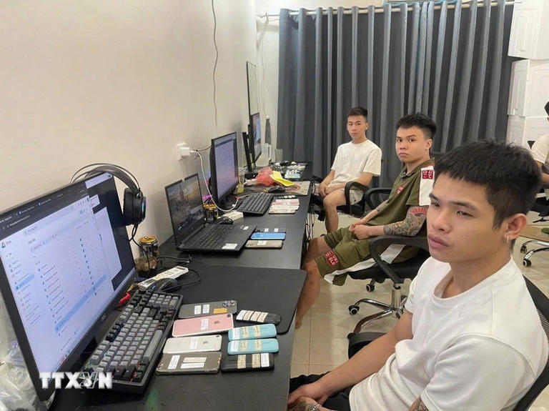 Triệt phá đường dây cho vay nặng lãi qua tài khoản iCloud