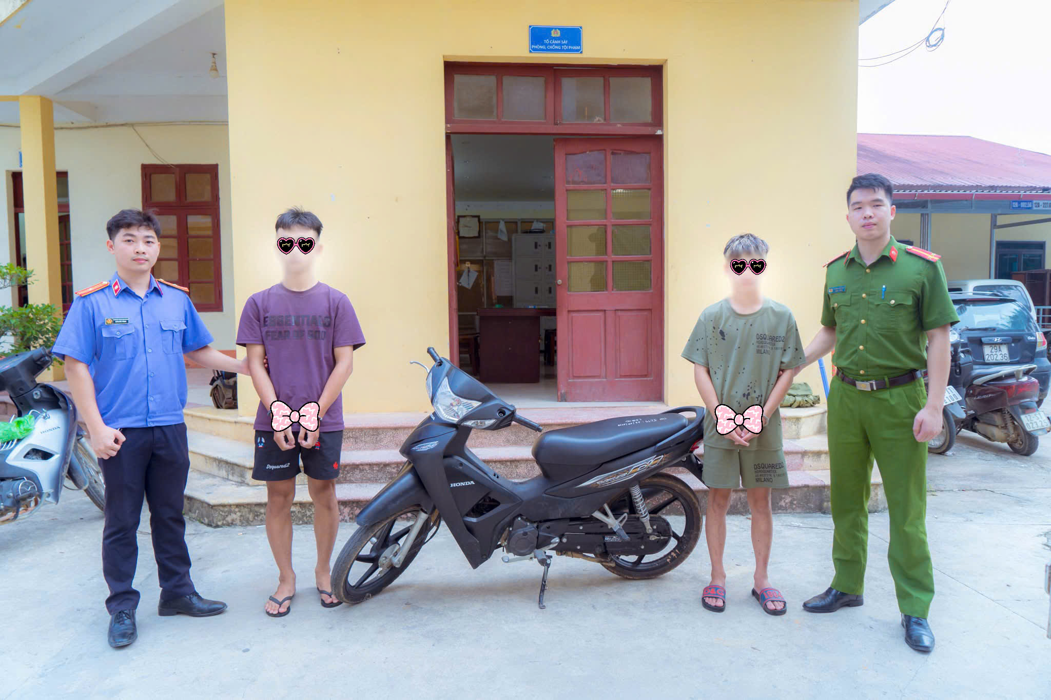 NÓNG: CÔNG AN XÃ NA SẦM, LẠNG SƠN B,ẮT GIỮ NHÓM ĐỐI TƯỢNG TRỘM CẮP XE MÁY