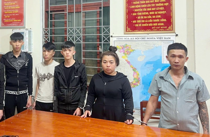 Bắt 5 đối tượng gây rối trật tự công cộng tại Gia Lai do “ nữ quái ” cầm đầu